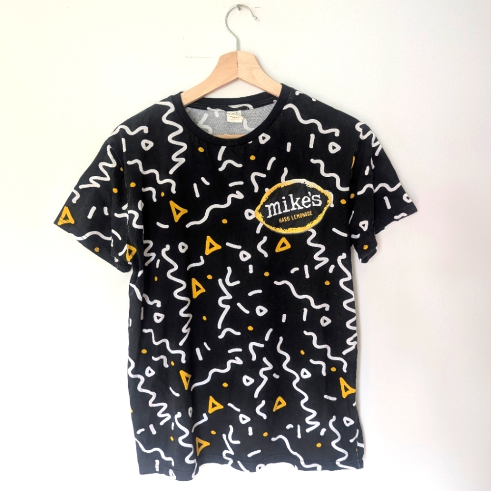Mike's Hard Lemonade 🍋 Branded Black & Yellow Graphic T-Shirt Merch